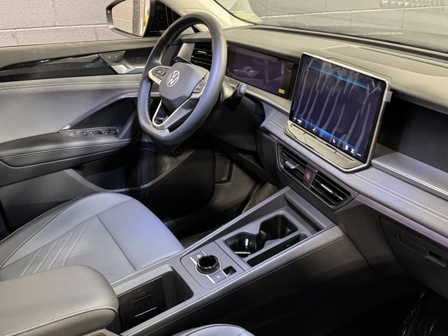 New 2026 Volkswagen Tiguan SE image 8