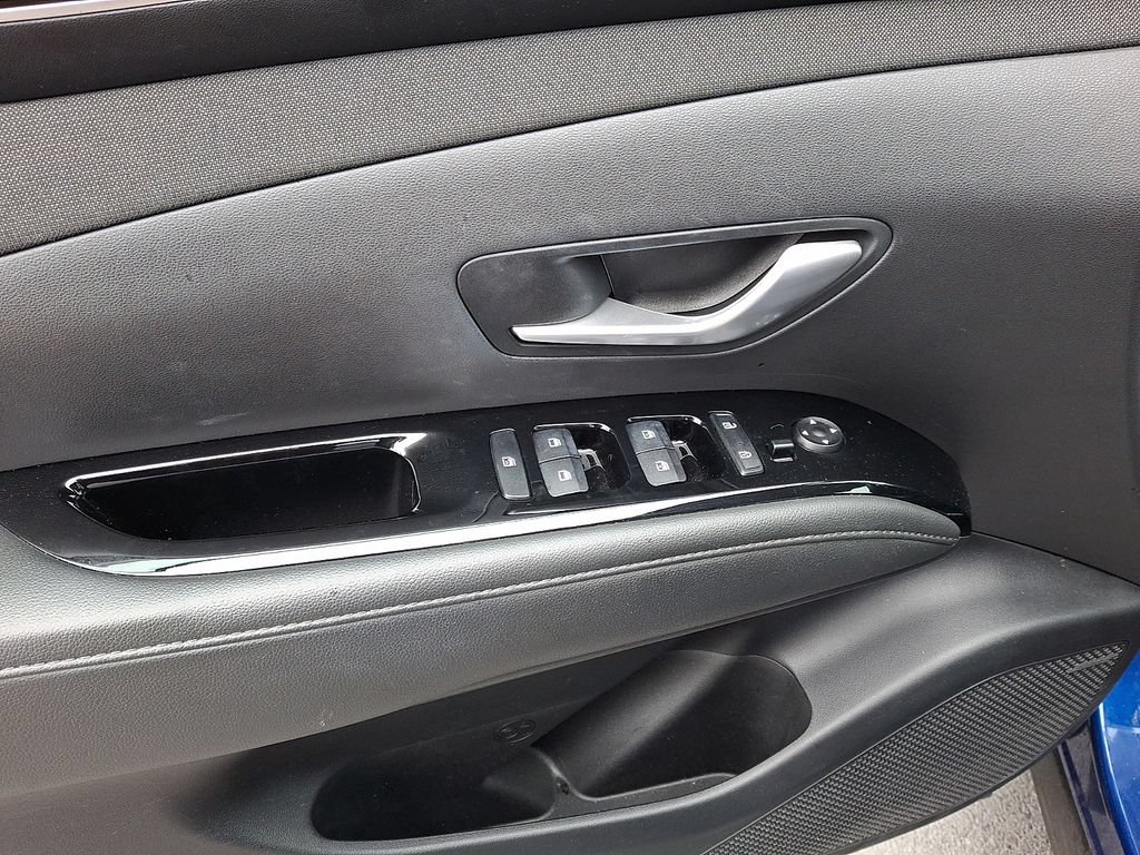 Used 2022 Hyundai Tucson Limited AWD/4WD image 12