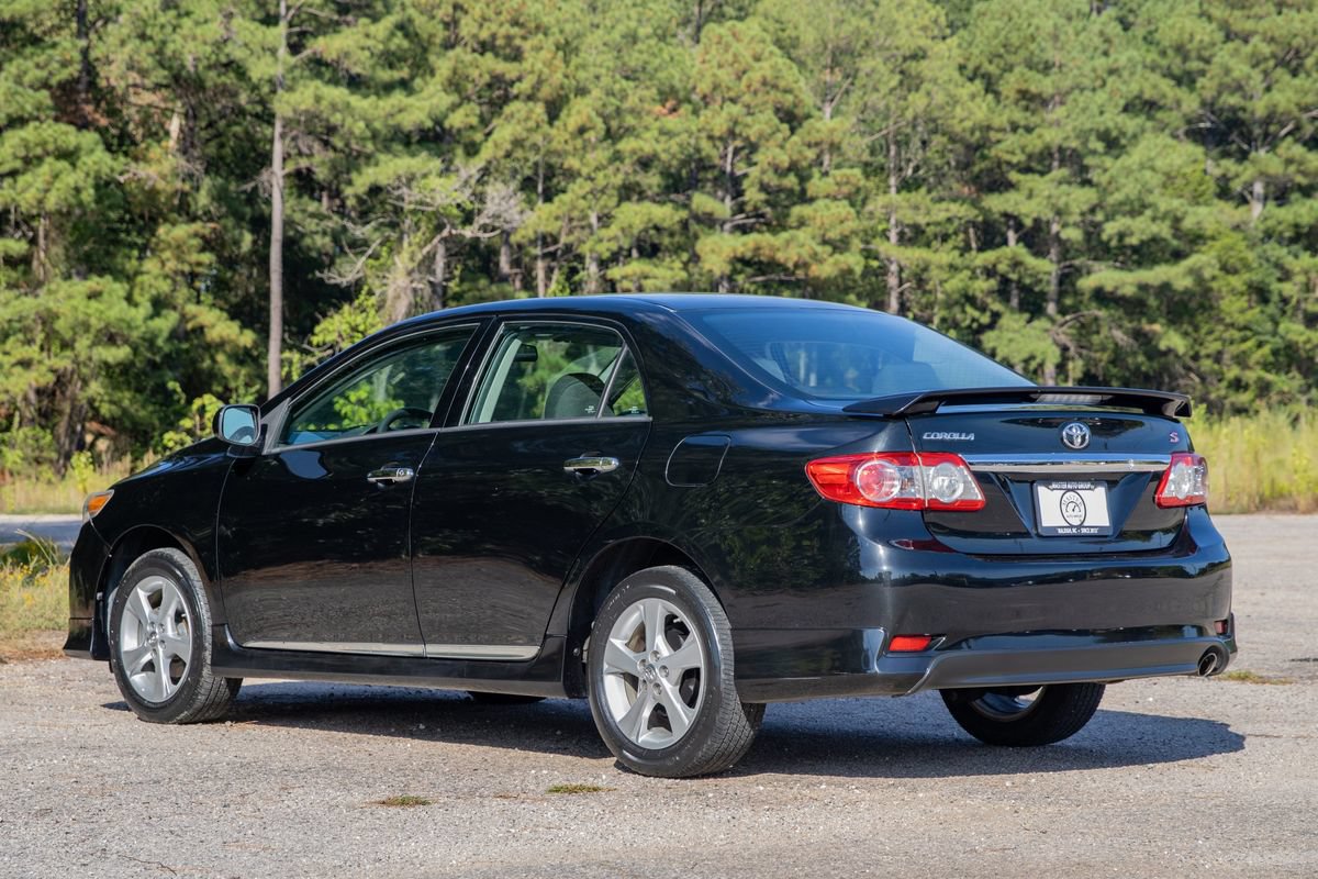 Used 2013 Toyota Corolla S FWD image 8
