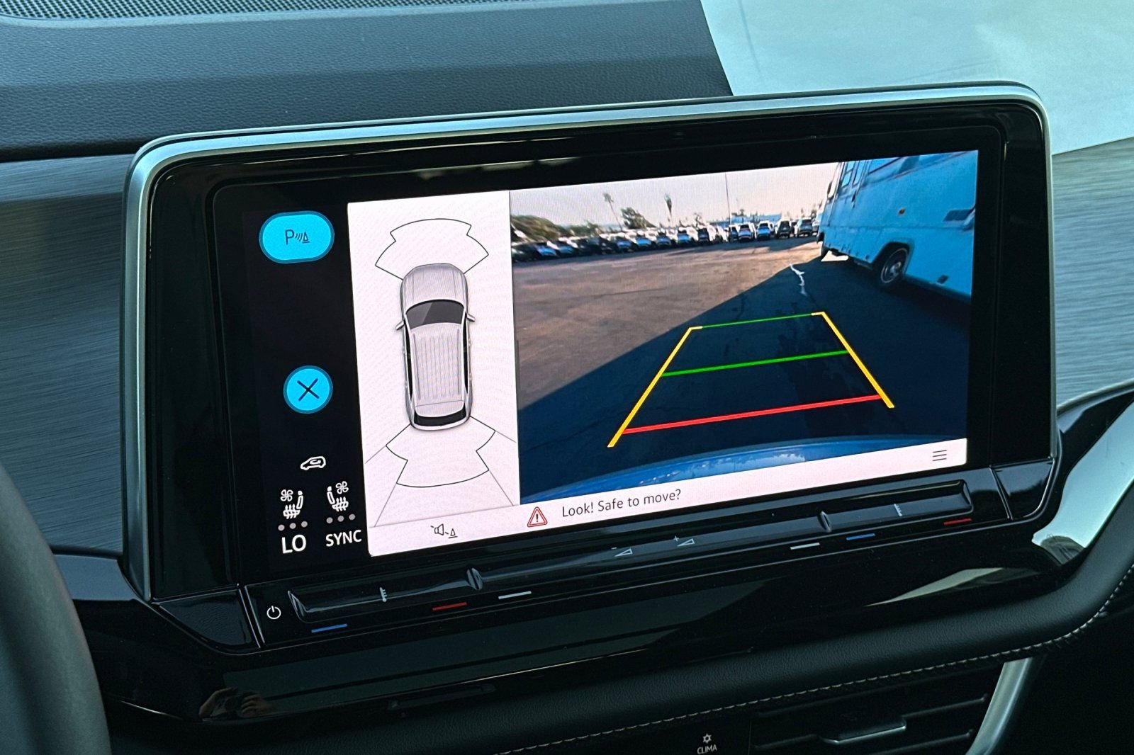 New 2026 Volkswagen Atlas Cross Sport SE AWD/4WD image 19