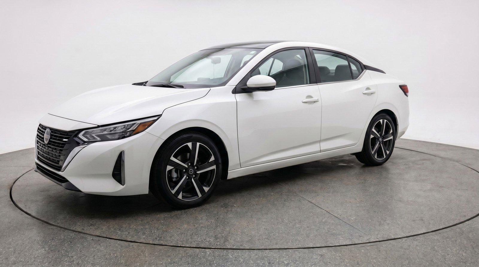 Used 2025 Nissan Sentra SV FWD image 3