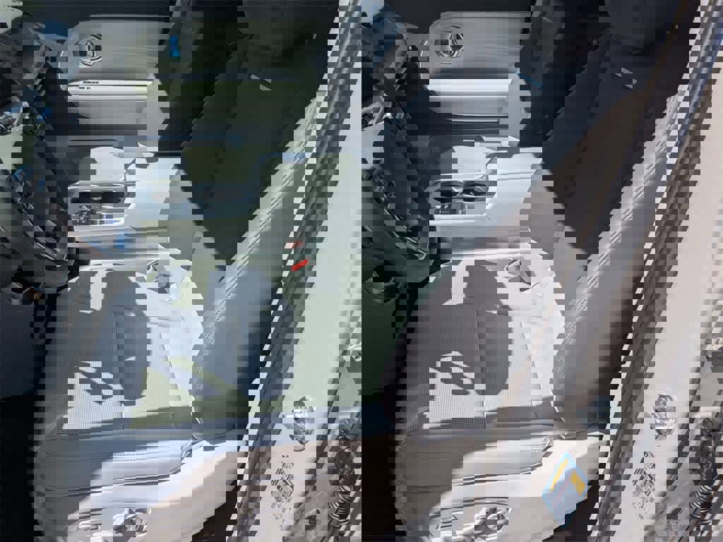 New 2026 Hyundai Ioniq 9 Limited image 16