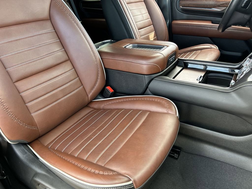 Used 2024 GMC Yukon Denali Ultimate image 29