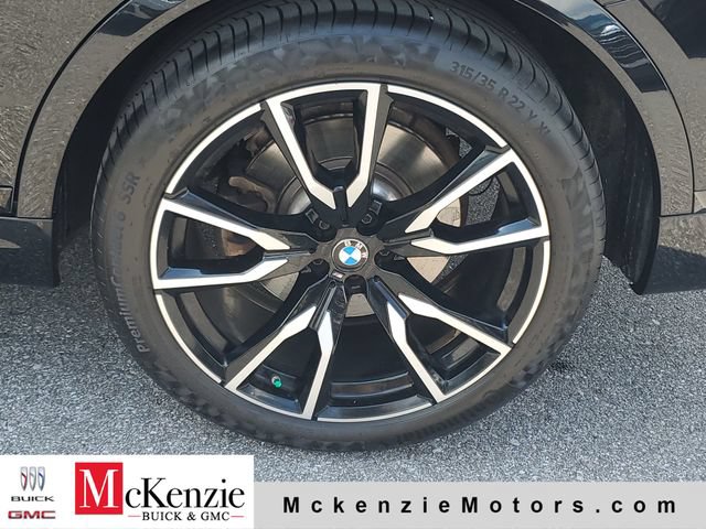 Used 2021 BMW X7 xDrive40i w/ M Sport Package AWD/4WD image 36