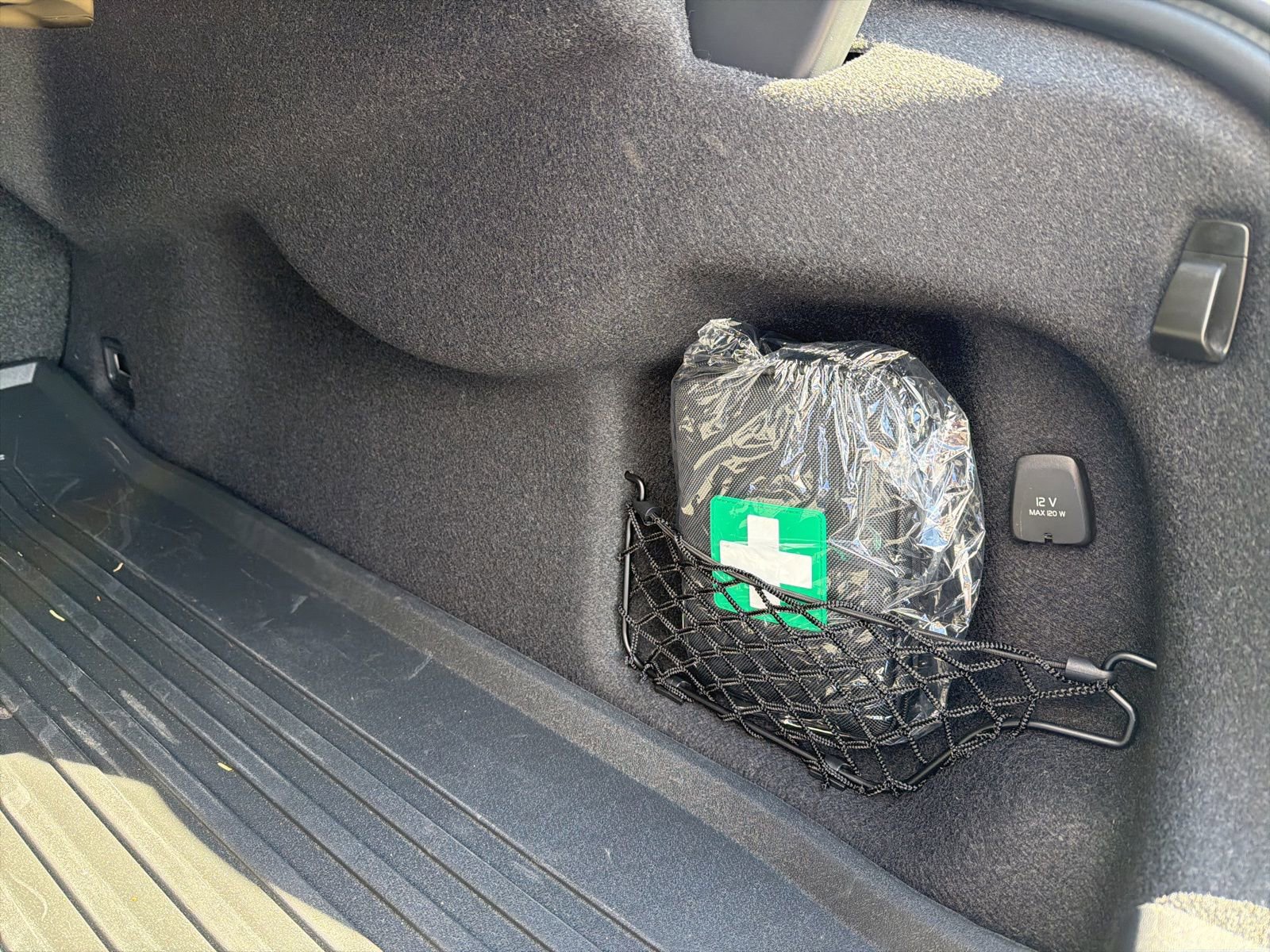 Certified 2025 Volvo S90 B6 Plus w/ Protection Package Premier image 24