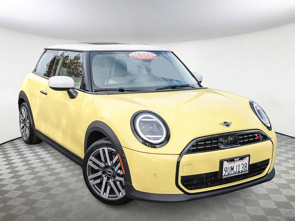Used 2025 MINI Cooper S image 1