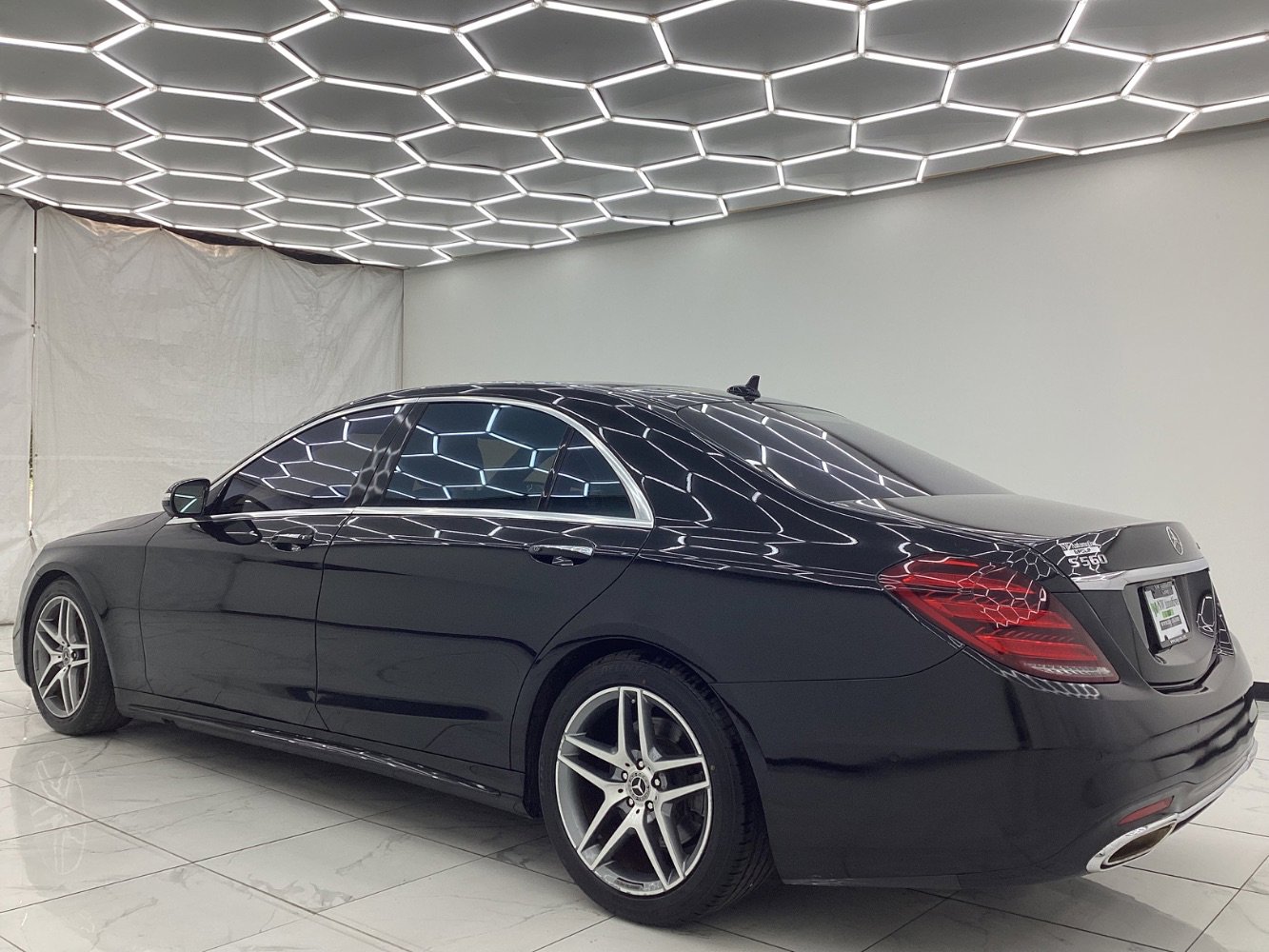 Used 2018 Mercedes-Benz S 560 4MATIC Sedan image 11