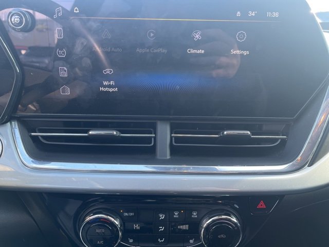 Certified 2024 Chevrolet Trax LT w/ Driver Confidence Package image 12