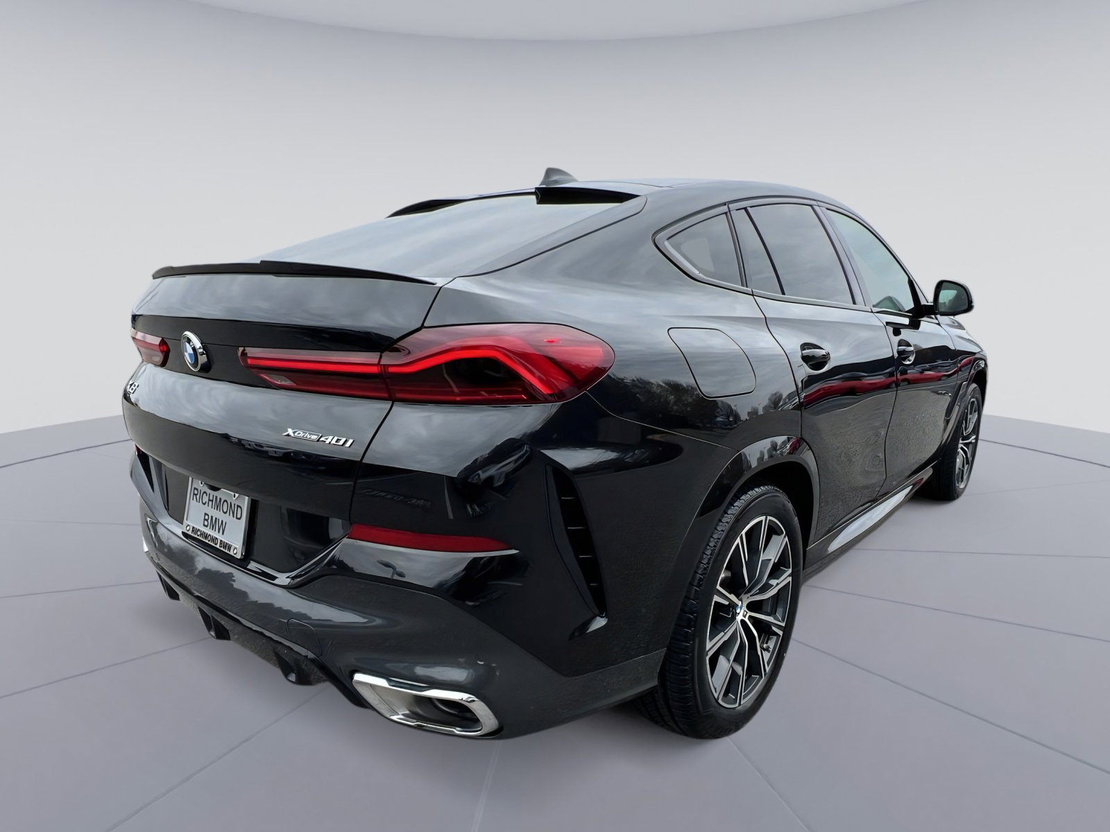 Used 2023 BMW X6 xDrive40i w/ M Sport Package image 9