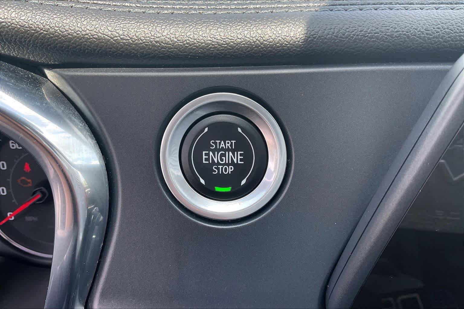 Used 2021 Chevrolet Blazer LT FWD image 32