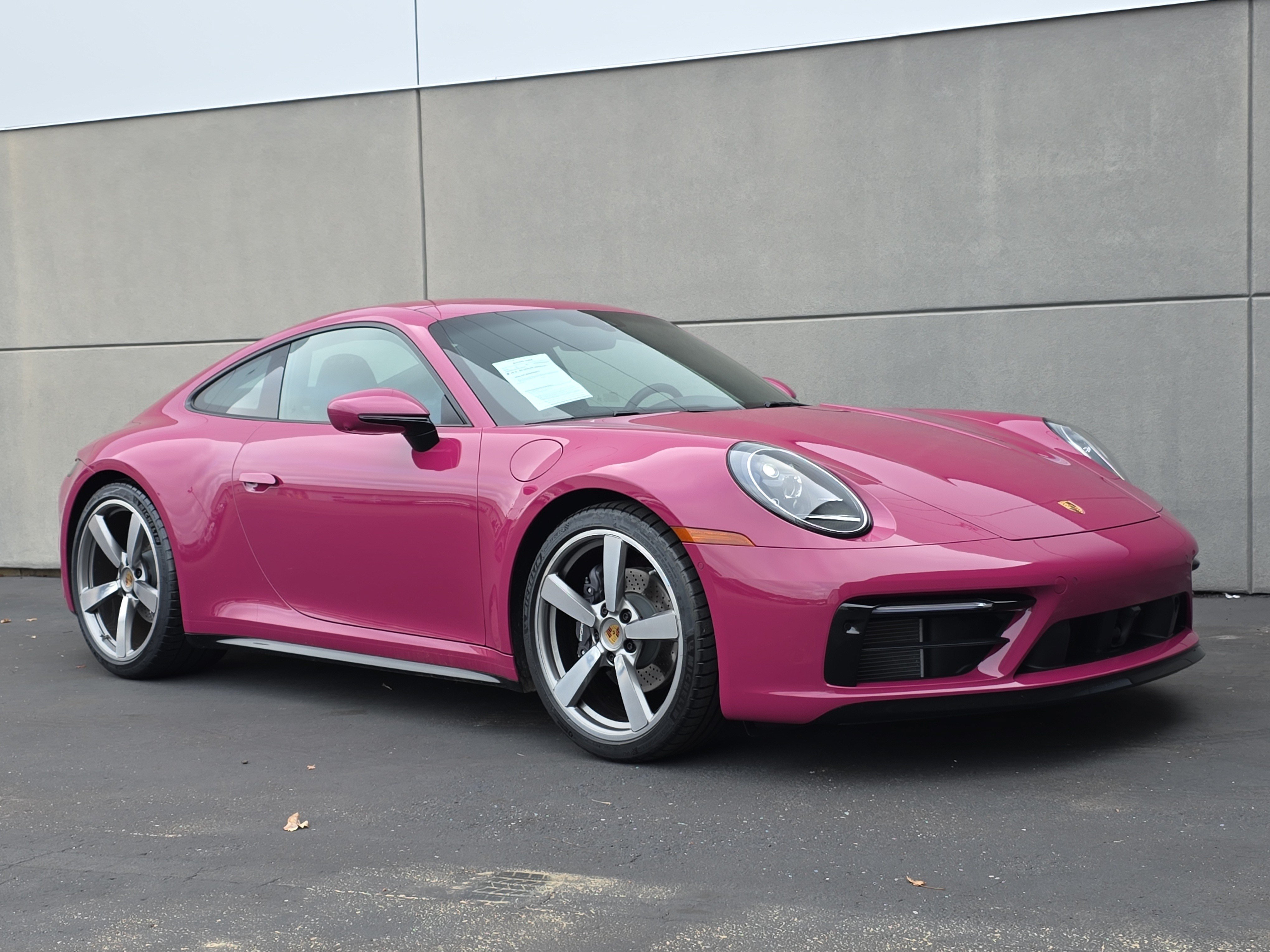Used 2024 Porsche 911 Carrera RWD image 9