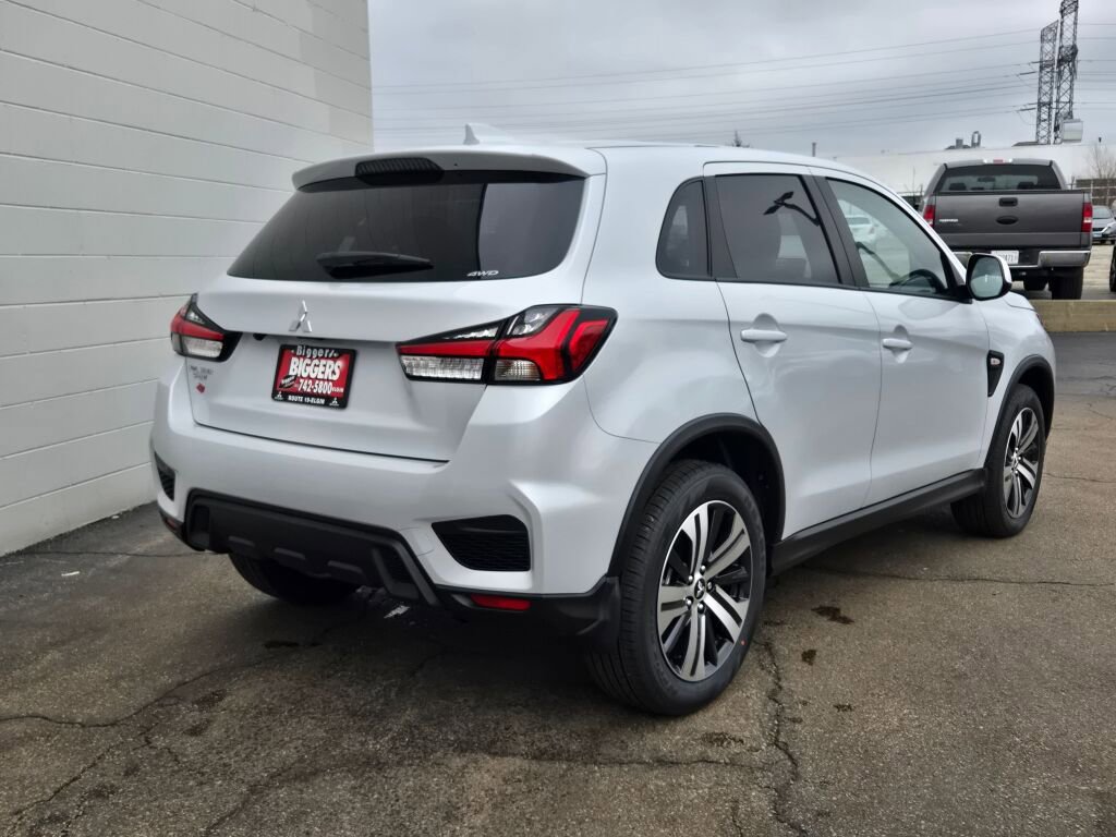 Used 2026 Mitsubishi Outlander Sport ES AWD/4WD image 11