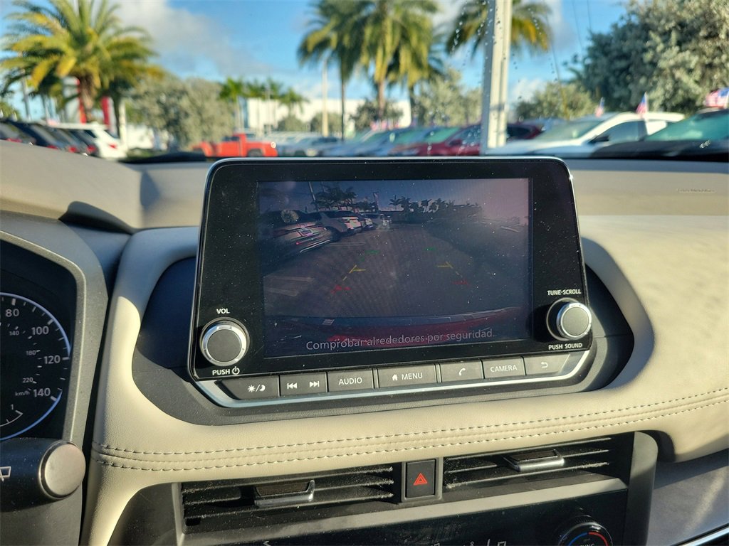 Certified 2023 Nissan Rogue SV image 23