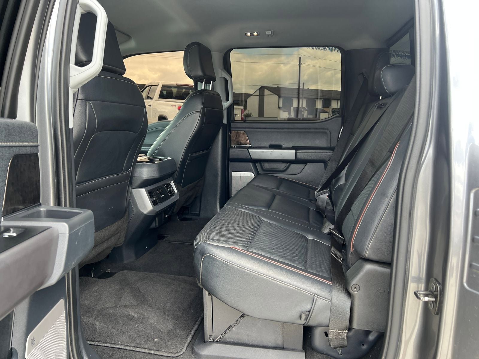 Used 2024 Ford F250 Lariat AWD/4WD image 17