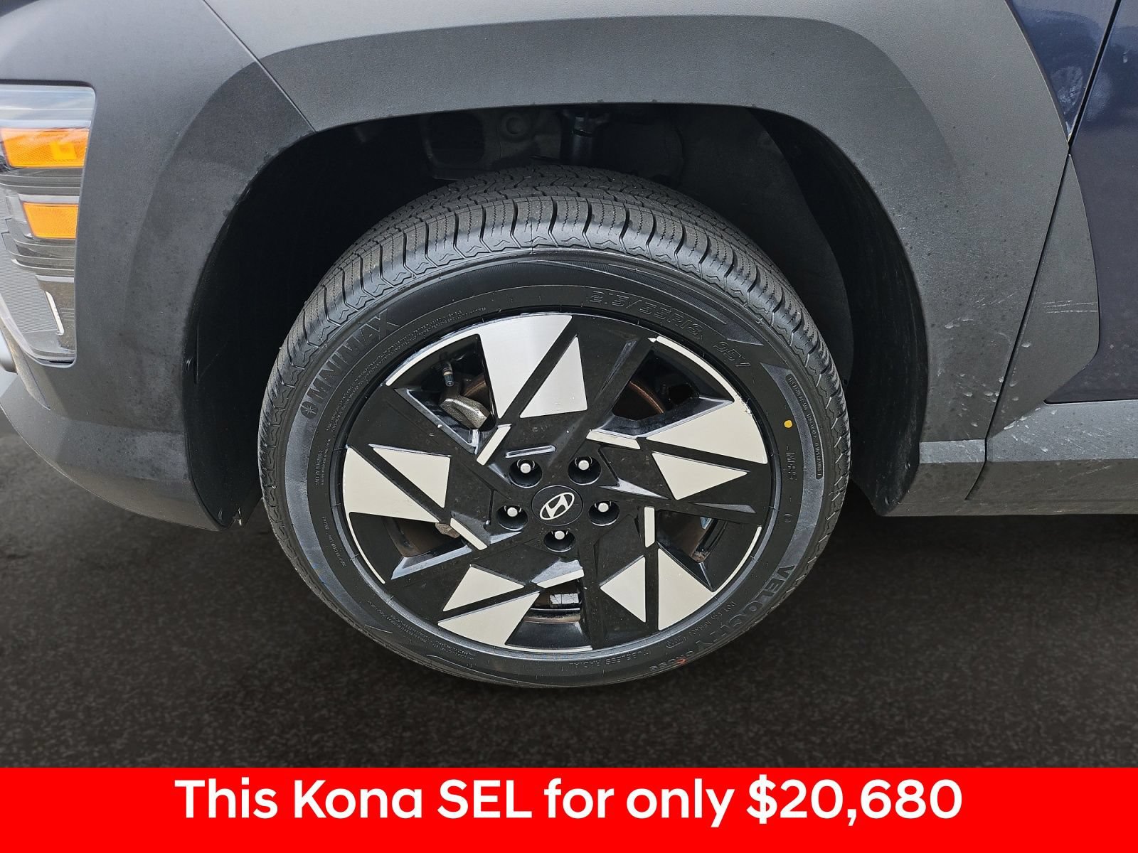 Used 2024 Hyundai Kona SEL AWD/4WD image 40