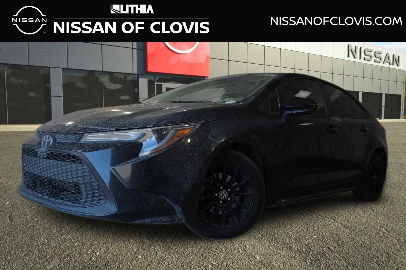 Used 2020 Toyota Corolla LE image 1