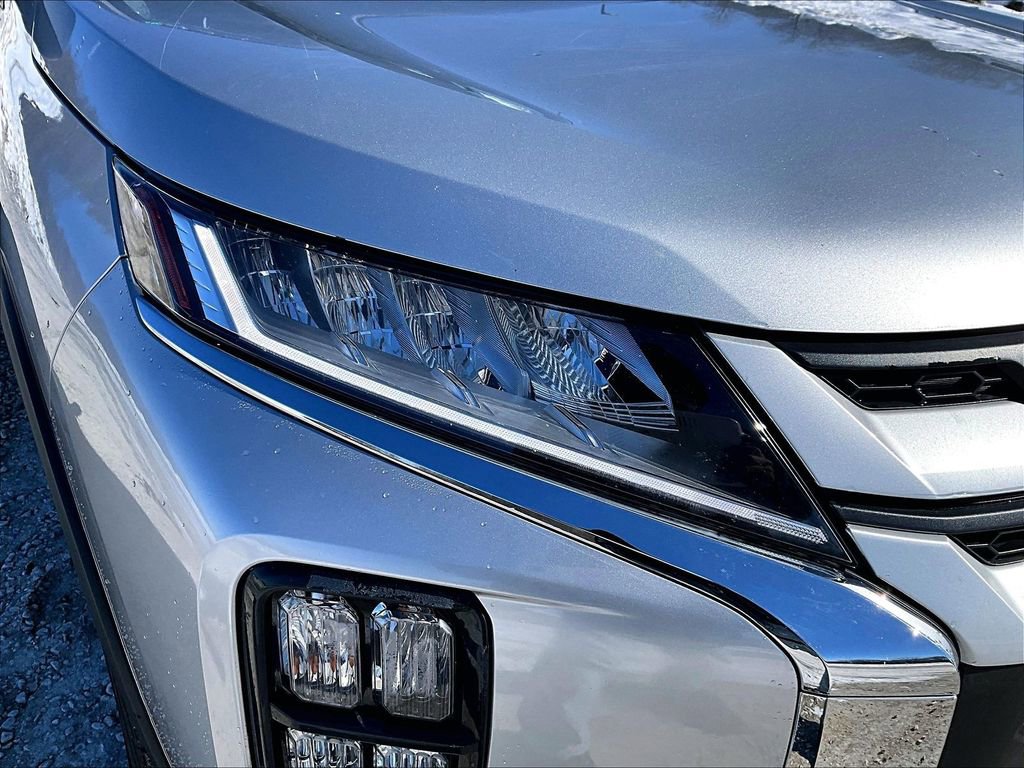 Used 2022 Mitsubishi Outlander Sport ES image 26