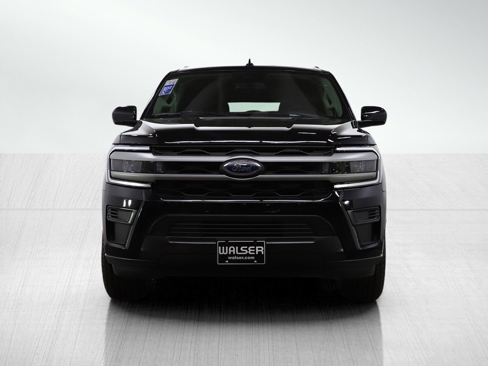 Used 2024 Ford Expedition Max XLT image 8