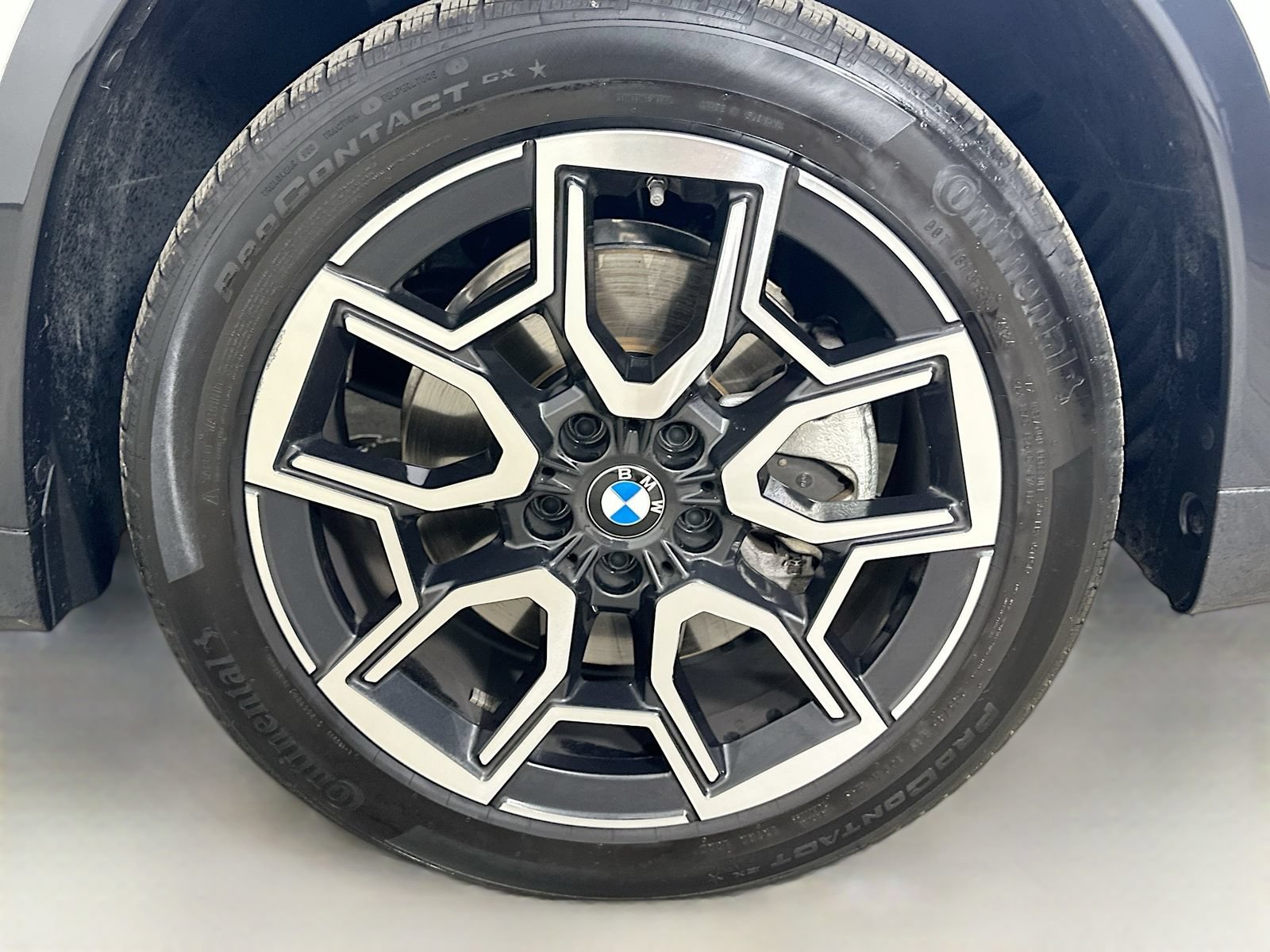 Used 2025 BMW X1 xDrive28i AWD/4WD image 10