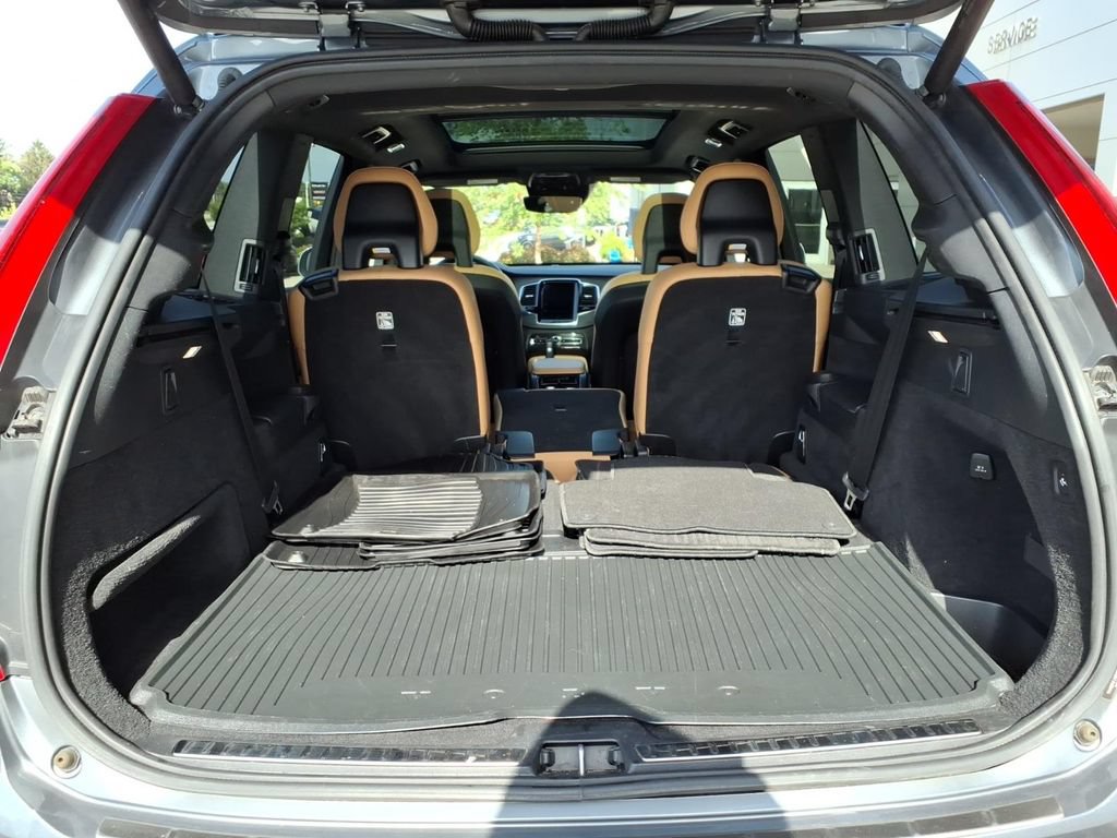 Used 2018 Volvo XC90 T6 Momentum w/ Convenience Package AWD/4WD image 26