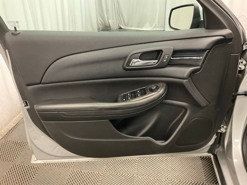 Used 2015 Chevrolet Malibu LT w/ Power Convenience Package image 15