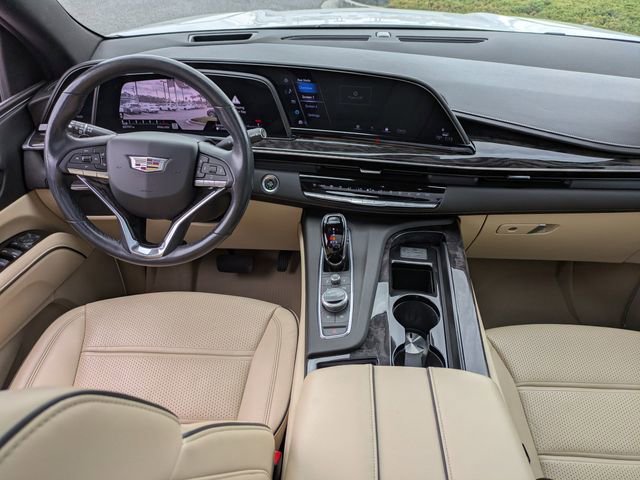 Used 2021 Cadillac Escalade Premium Luxury image 19