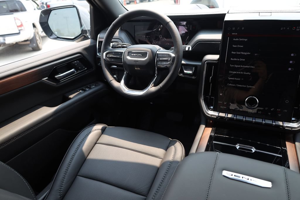 New 2026 GMC Yukon XL Denali AWD/4WD image 19