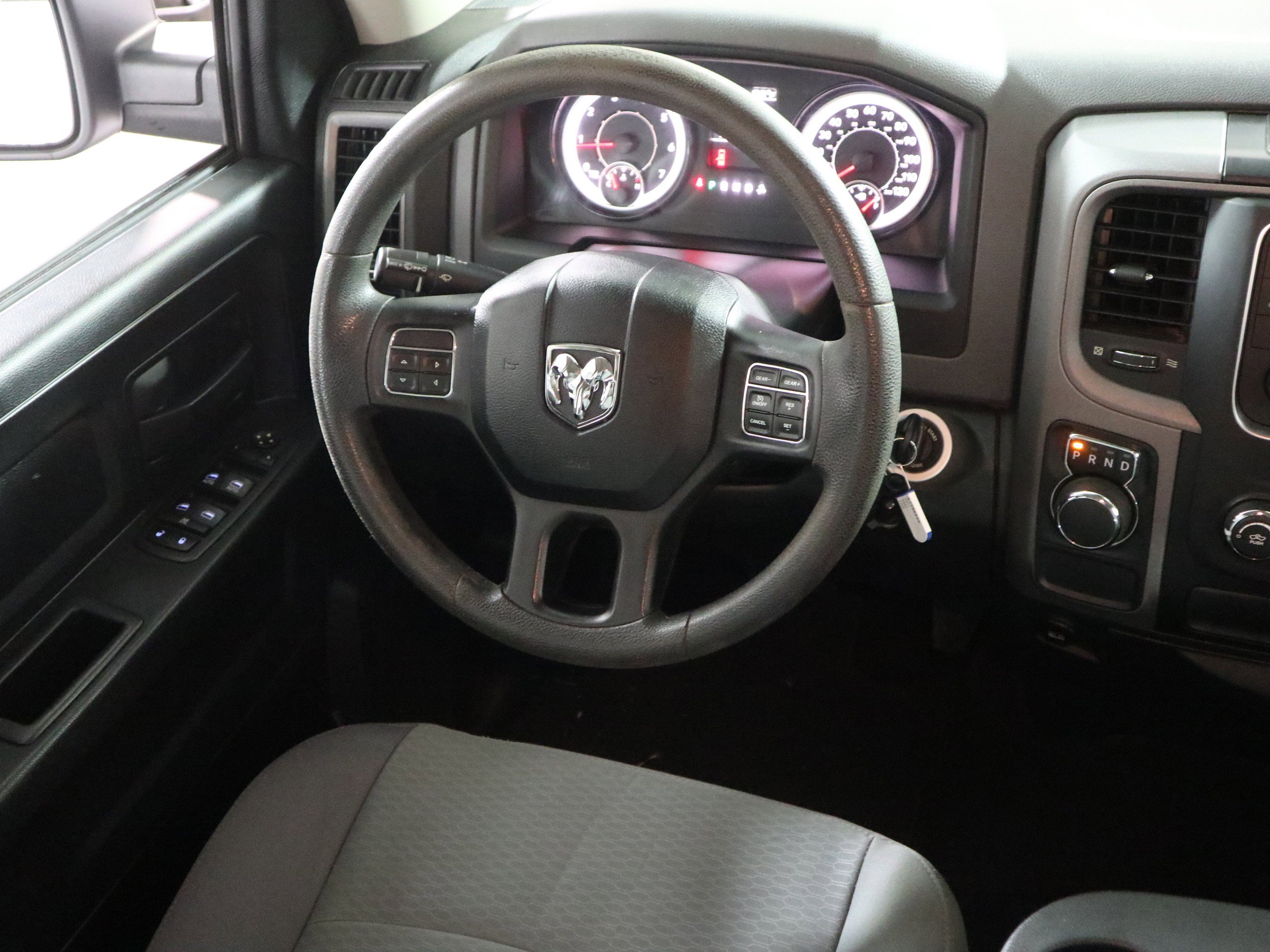 Used 2017 RAM 1500 Express image 15