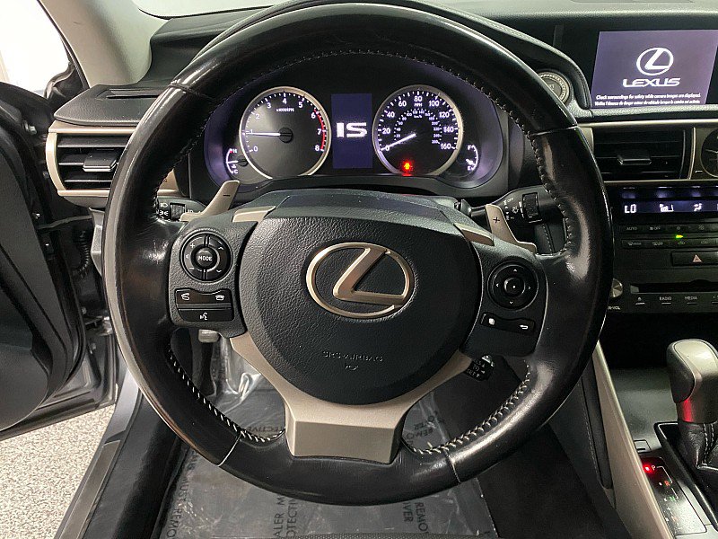 Used 2016 Lexus IS 200t image 23