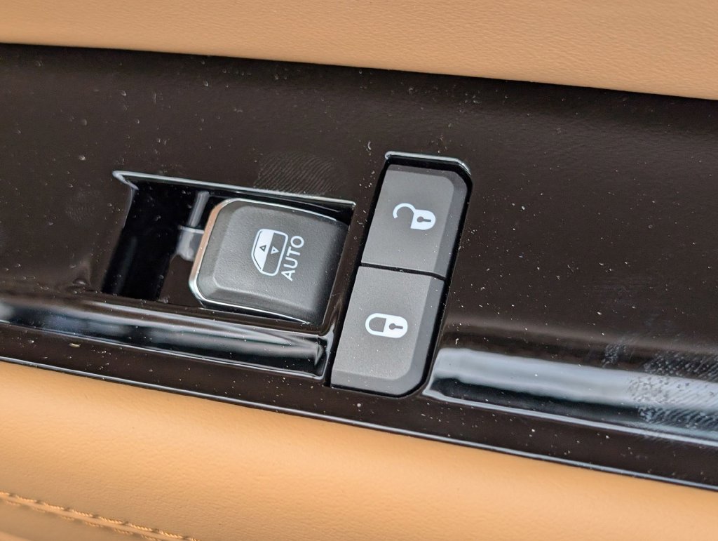 New 2026 Jeep Grand Wagoneer Summit AWD/4WD image 34