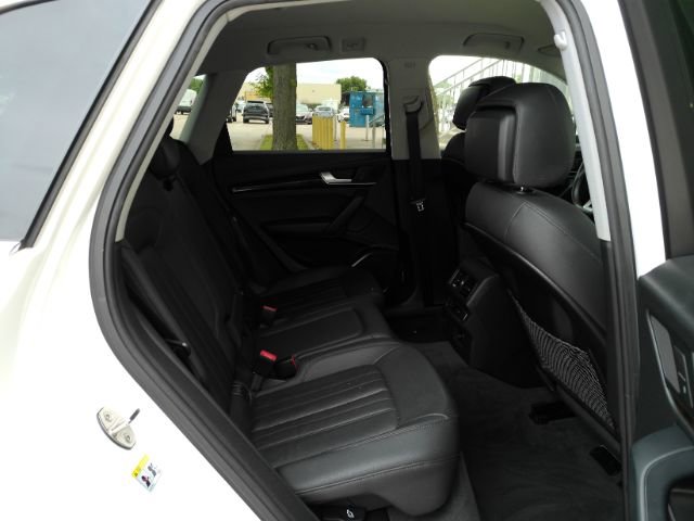Used 2020 Audi Q5 2.0T Premium image 23