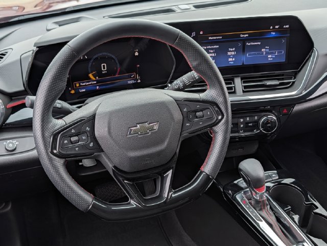 Used 2025 Chevrolet Trax RS w/ Driver Confidence Package FWD image 10