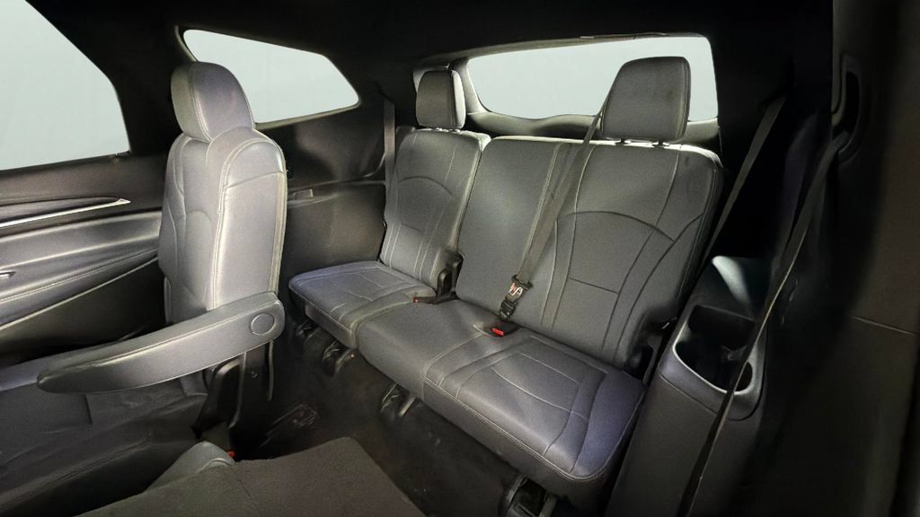 Certified 2022 Buick Enclave Essence w/ Experience Buick Package FWD image 28