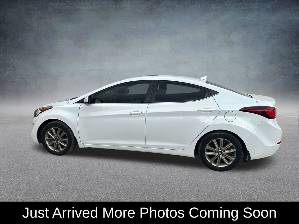 Used 2015 Hyundai Elantra SE w/ Option Group 03 FWD video 2