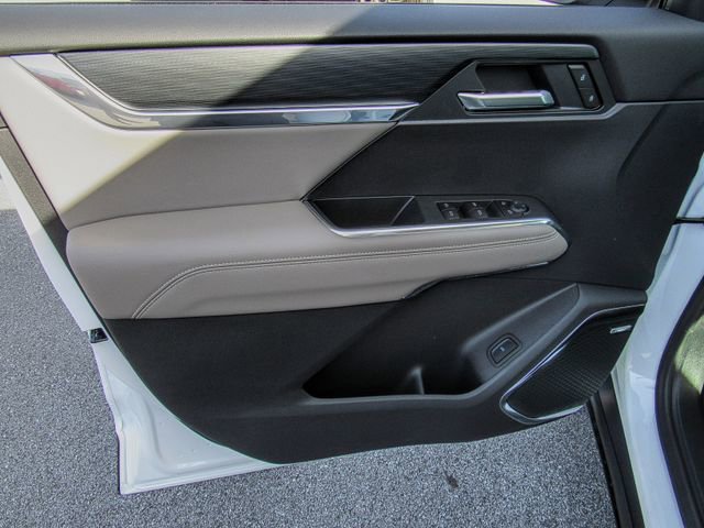 New 2026 GMC Acadia Elevation image 13