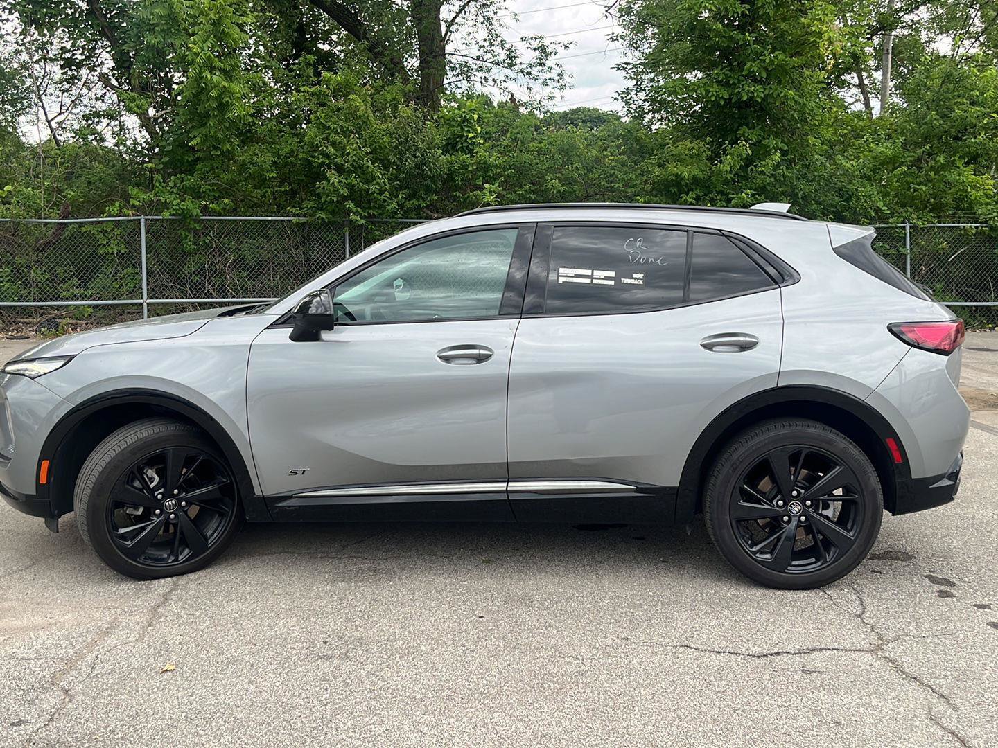 Used 2025 Buick Envision Sport Touring AWD/4WD image 4