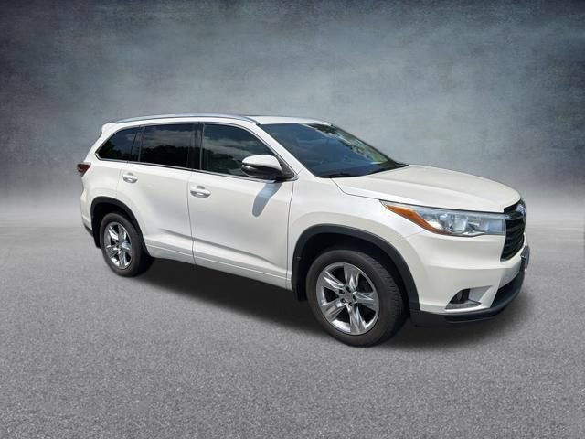 Used 2015 Toyota Highlander Limited AWD/4WD image 2
