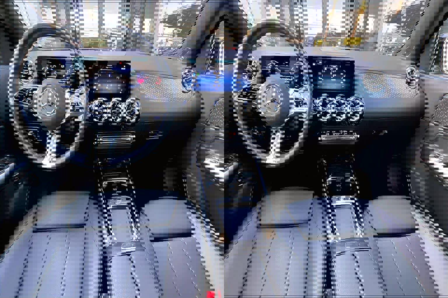 Used 2025 Mercedes-Benz GLA 250 image 14