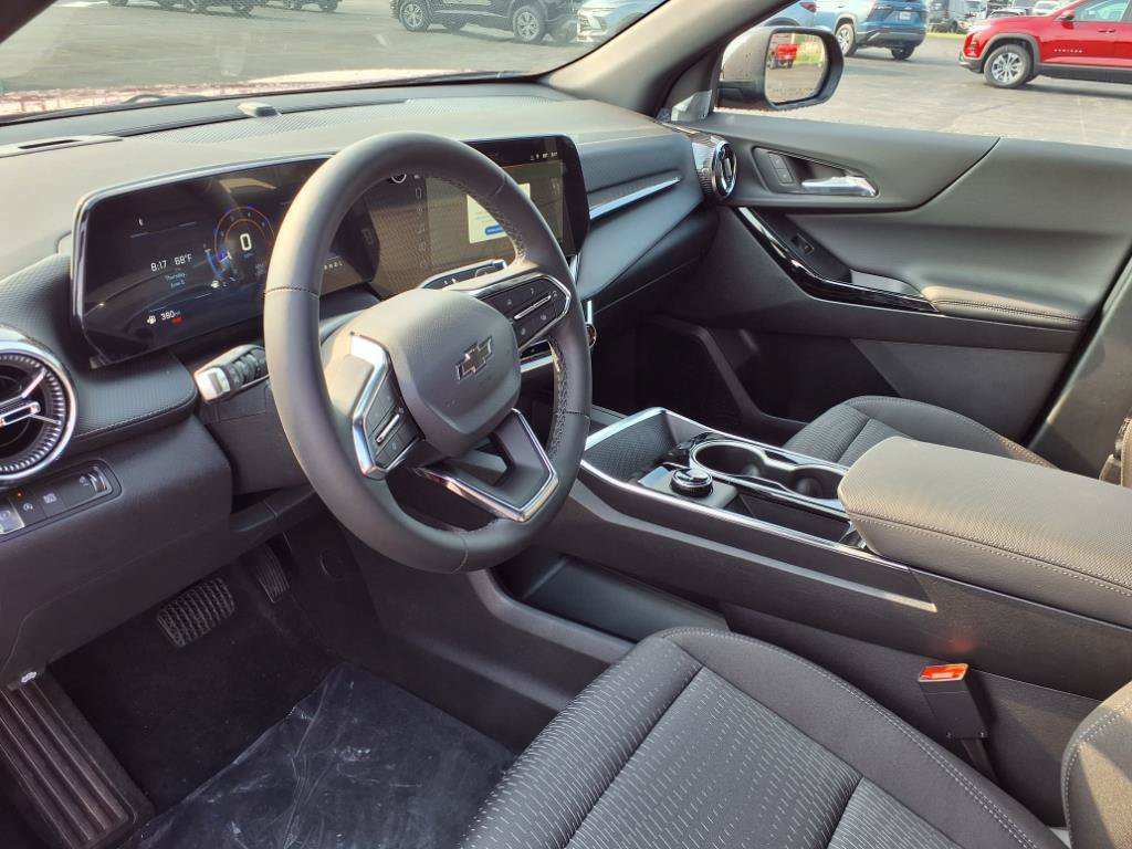 New 2026 Chevrolet Equinox LT w/ Midnight Edition FWD image 9