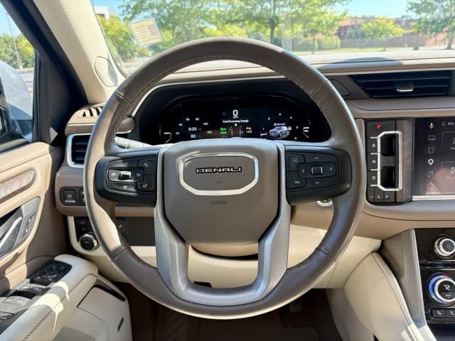 Used 2023 GMC Yukon XL Denali AWD/4WD image 20