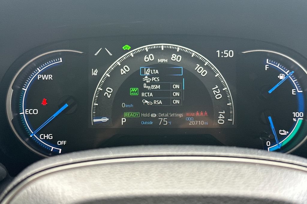 Used 2025 Toyota RAV4 SE AWD/4WD image 24