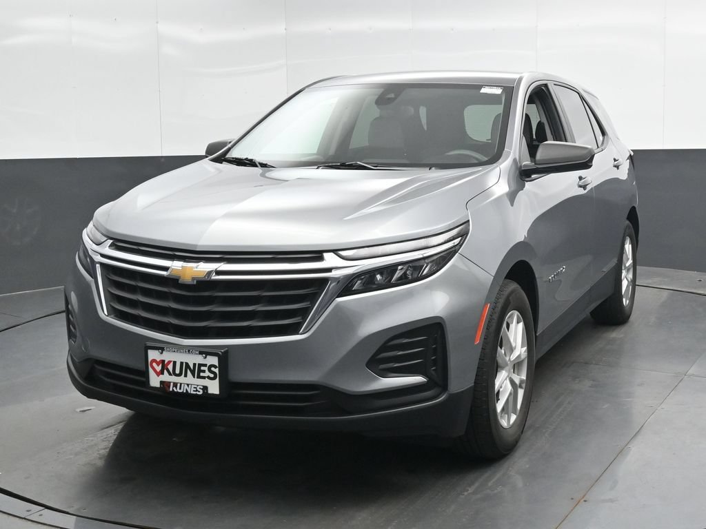 Used 2023 Chevrolet Equinox LS w/ LS Convenience Package FWD image 6