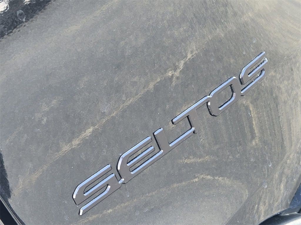 New 2025 Kia Seltos X-Line image 8