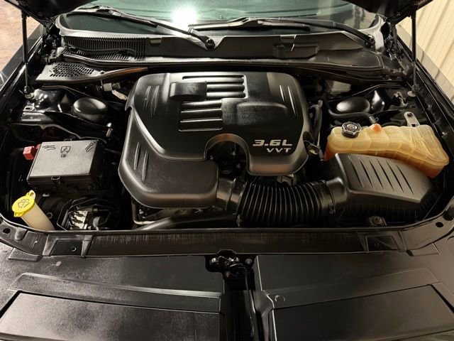 Used 2021 Dodge Challenger SXT image 38