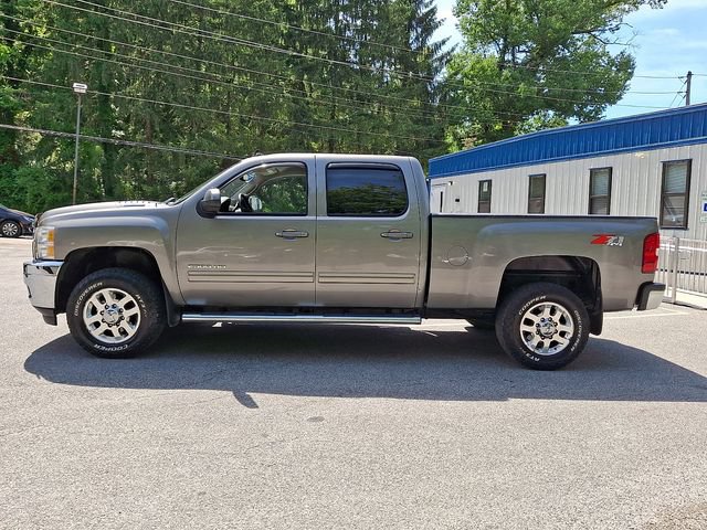Used 2013 Chevrolet Silverado 2500 LTZ w/ LTZ Plus Package AWD/4WD image 5
