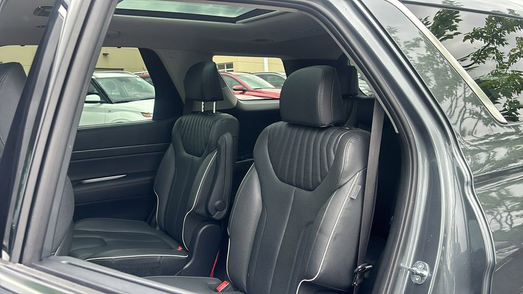 Used 2024 Hyundai Palisade Limited image 28