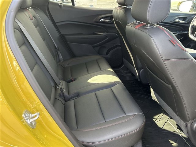 Certified 2025 Chevrolet Trax RS w/ Sunroof Package image 26