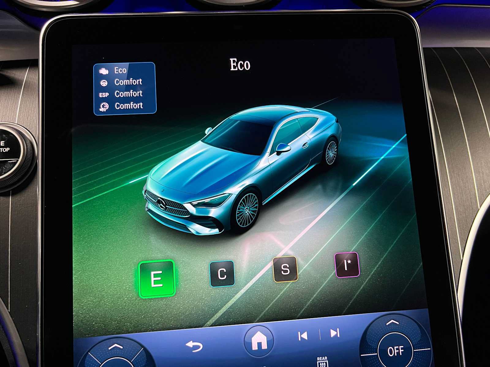 New 2026 Mercedes-Benz CLE 300 4MATIC Coupe image 36