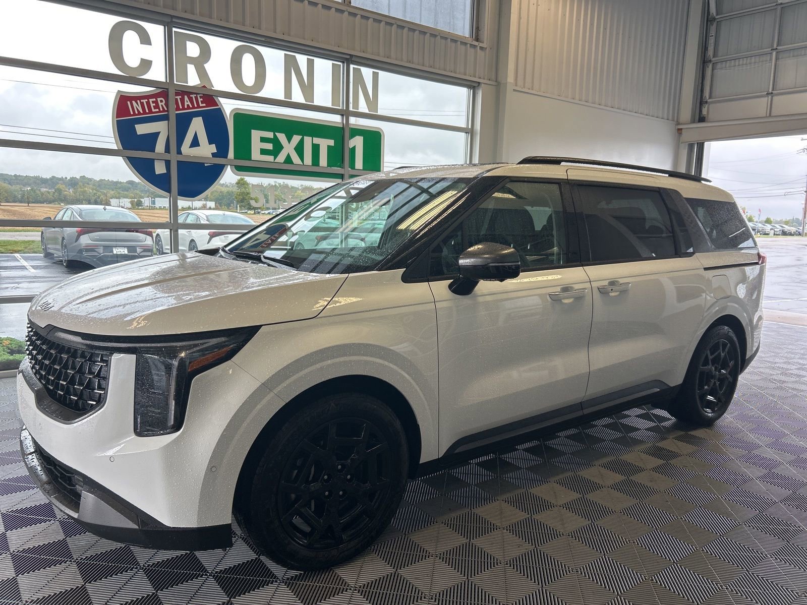 New 2026 Kia Carnival SX Prestige image 3