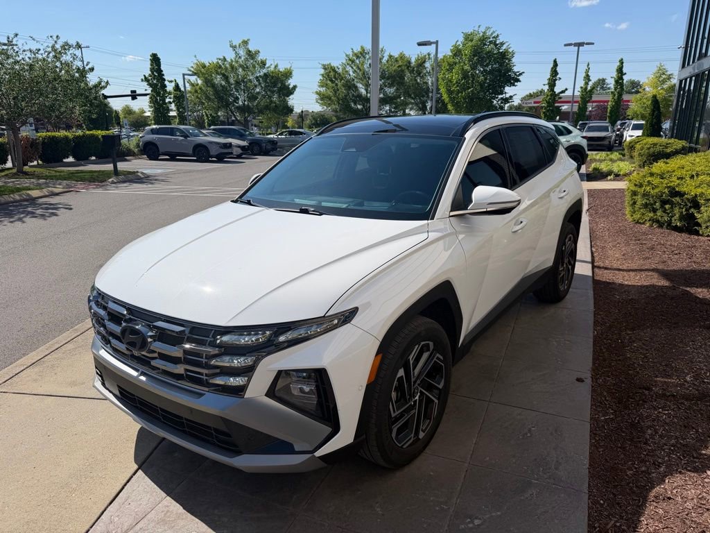 Used 2025 Hyundai Tucson Limited image 7